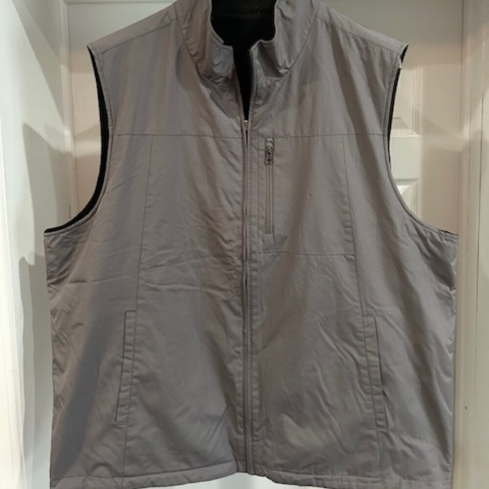 IZOD Reversible Men's Vest - Gray/Black - Size XXL